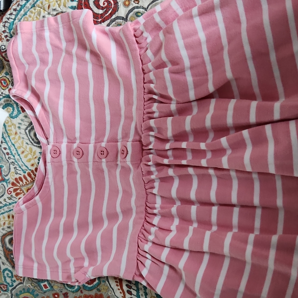 VGUC size 4 Hanna Andersson play all day dress